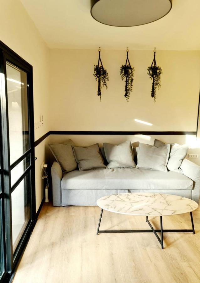Royal Park- Magical Garden Apartment エイラート エクステリア 写真